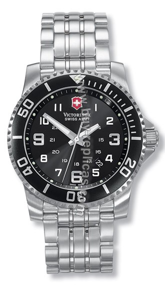 Victorinox Swiss Army Classic Maverick II Mens Watch V.25136